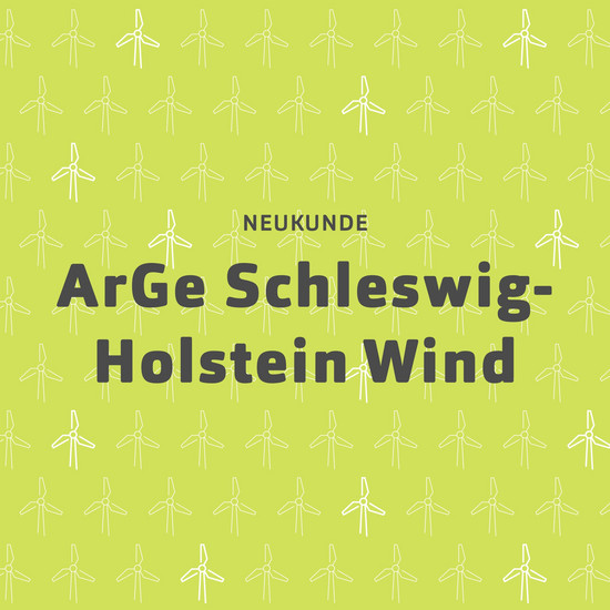 Neukunde: ArGe Schleswig-Holstein Wind auf grüner Kachel mit Windrädern.